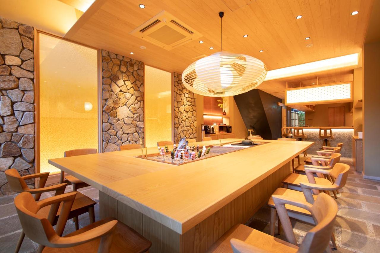 Hotel Kanazawa Zoushi Bagian luar foto