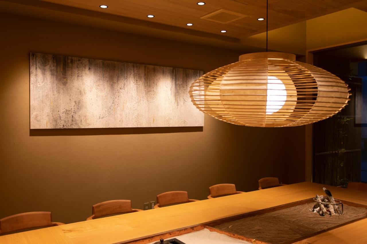 Hotel Kanazawa Zoushi Bagian luar foto