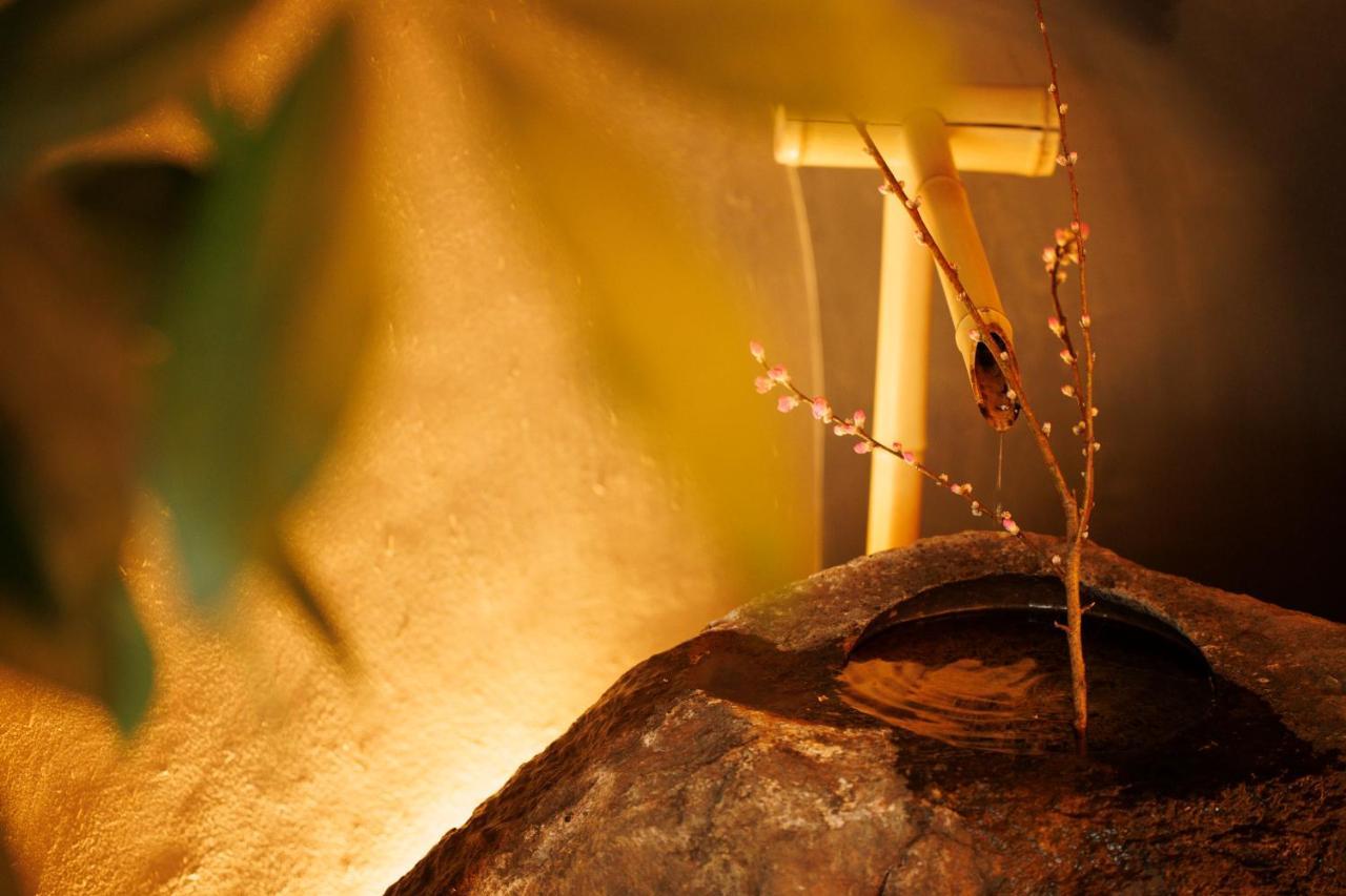 Hotel Kanazawa Zoushi Bagian luar foto